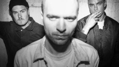 Copenhagen-based punk trio Halshug share their latest single “Kæmper Imod”; their latest album Drøm incoming this July, plus pre-orders posted